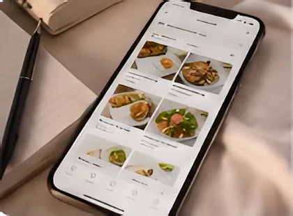 Celular mostrando o aplicativo com o plano alimentar